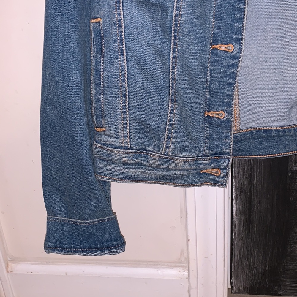 blue jean jacket - Picture 5 of 8